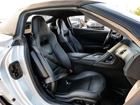 Used 2018 Chevrolet Corvette Z06 RWD image 37