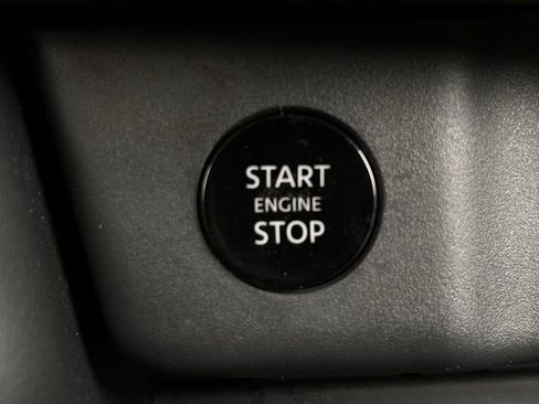 Used 2026 Nissan Rogue SL AWD/4WD image 23
