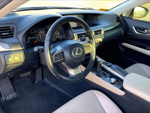 Used 2016 Lexus GS 200t image 17