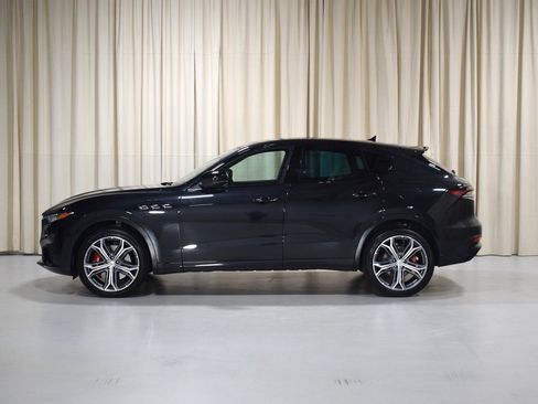 Certified 2022 Maserati Levante Modena image 4