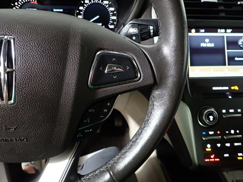 Used 2017 Lincoln MKC Premiere AWD/4WD image 28