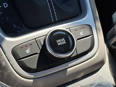 New 2026 Hyundai Venue SEL FWD image 17