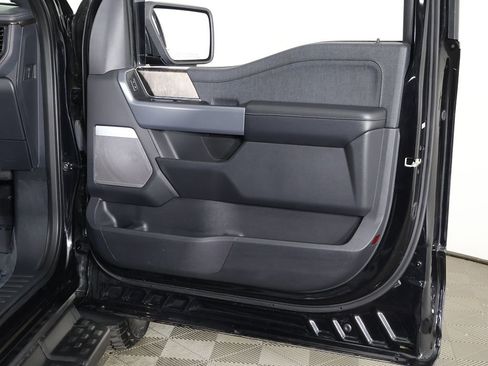 Used 2023 Ford F150 Lightning Lariat AWD/4WD image 27