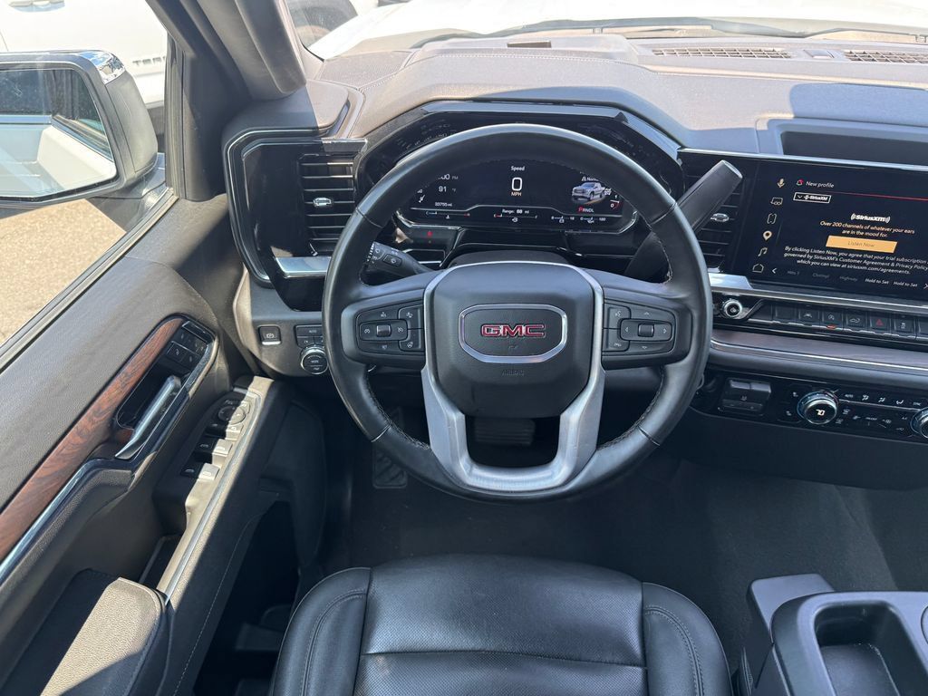 Used 2025 GMC Sierra 1500 SLT AWD/4WD image 13