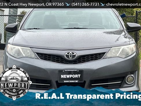 Used 2014 Toyota Camry SE FWD image 9