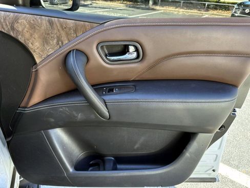 Certified 2024 INFINITI QX80 Premium Select w/ Cargo Package image 13