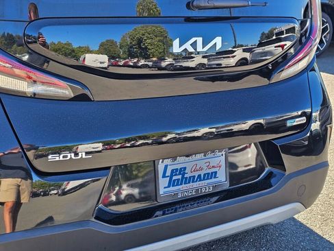 Certified 2023 Kia Soul EX FWD image 26
