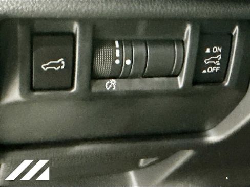 Used 2026 Subaru Forester Premium AWD/4WD image 8