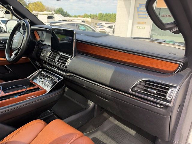 Used 2019 Lincoln Navigator L Reserve AWD/4WD image 10