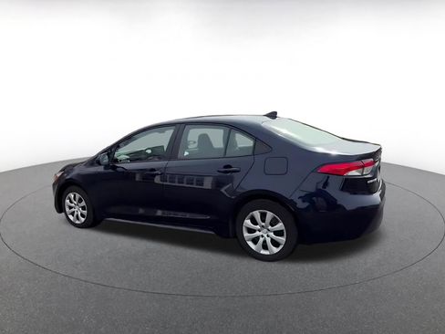 Used 2025 Toyota Corolla LE image 11