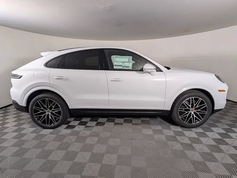 New 2026 Porsche Cayenne Coupe AWD/4WD image 8
