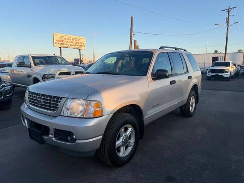 Used 2004 Ford Explorer Sport XLT AWD/4WD image 3