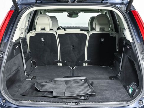 Certified 2025 Volvo XC90 T8 Ultra w/ Protection Package Premier AWD/4WD image 33