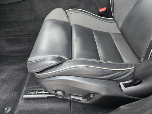 Used 2023 Volvo XC60 B5 Ultimate w/ Climate Package image 37