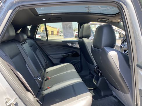 Used 2023 Volkswagen ID.4 Pro S RWD image 21