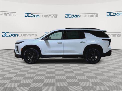 New 2026 Chevrolet Traverse RS w/ LPO, Floor Liner Package image 5