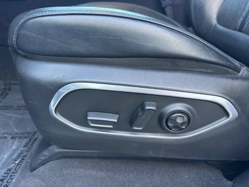 Used 2024 Jeep Wagoneer Series II w/ Flexible Seating Group AWD/4WD image 13