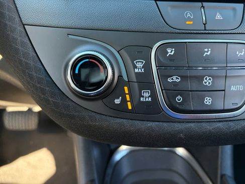 Used 2024 Chevrolet Malibu LT image 24