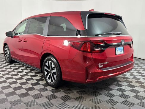New 2026 Honda Odyssey EX-L image 2