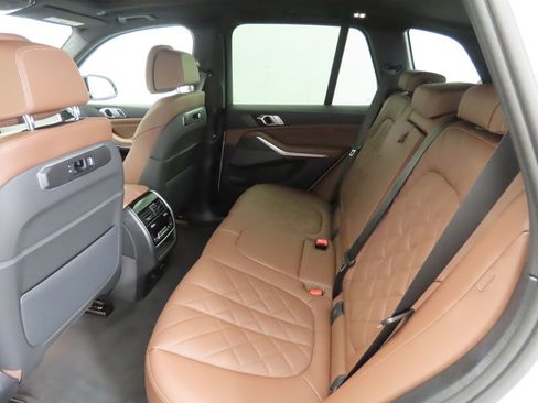 New 2026 BMW 840i Convertible RWD image 20