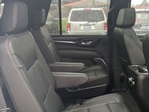 Used 2024 GMC Yukon Denali image 30