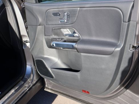 New 2026 Mercedes-Benz GLB 250 4MATIC image 13