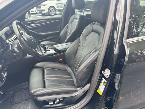 Used 2020 BMW 540i w/ Premium Package RWD image 10
