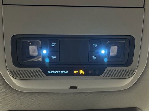 Used 2025 Ford F150 Lightning XLT image 27