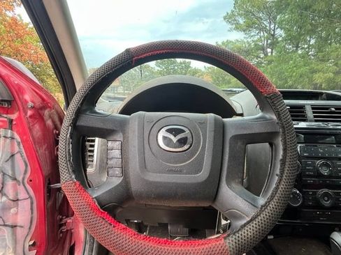 Used 2008 MAZDA Tribute i FWD image 14