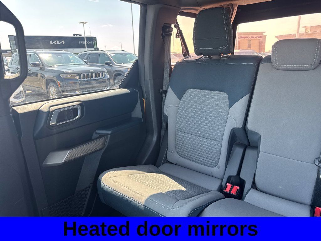 Used 2022 Ford Bronco Outer Banks AWD/4WD image 13