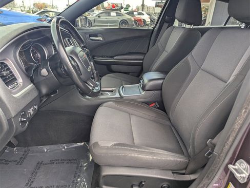 Used 2020 Dodge Charger SXT w/ Cold Weather Package image 10