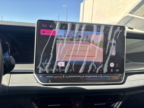 New 2026 Volkswagen Tiguan SE image 27