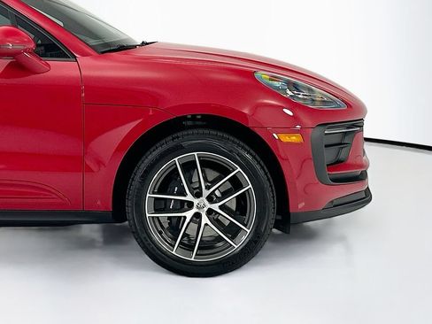 Used 2026 Porsche Macan AWD/4WD image 11
