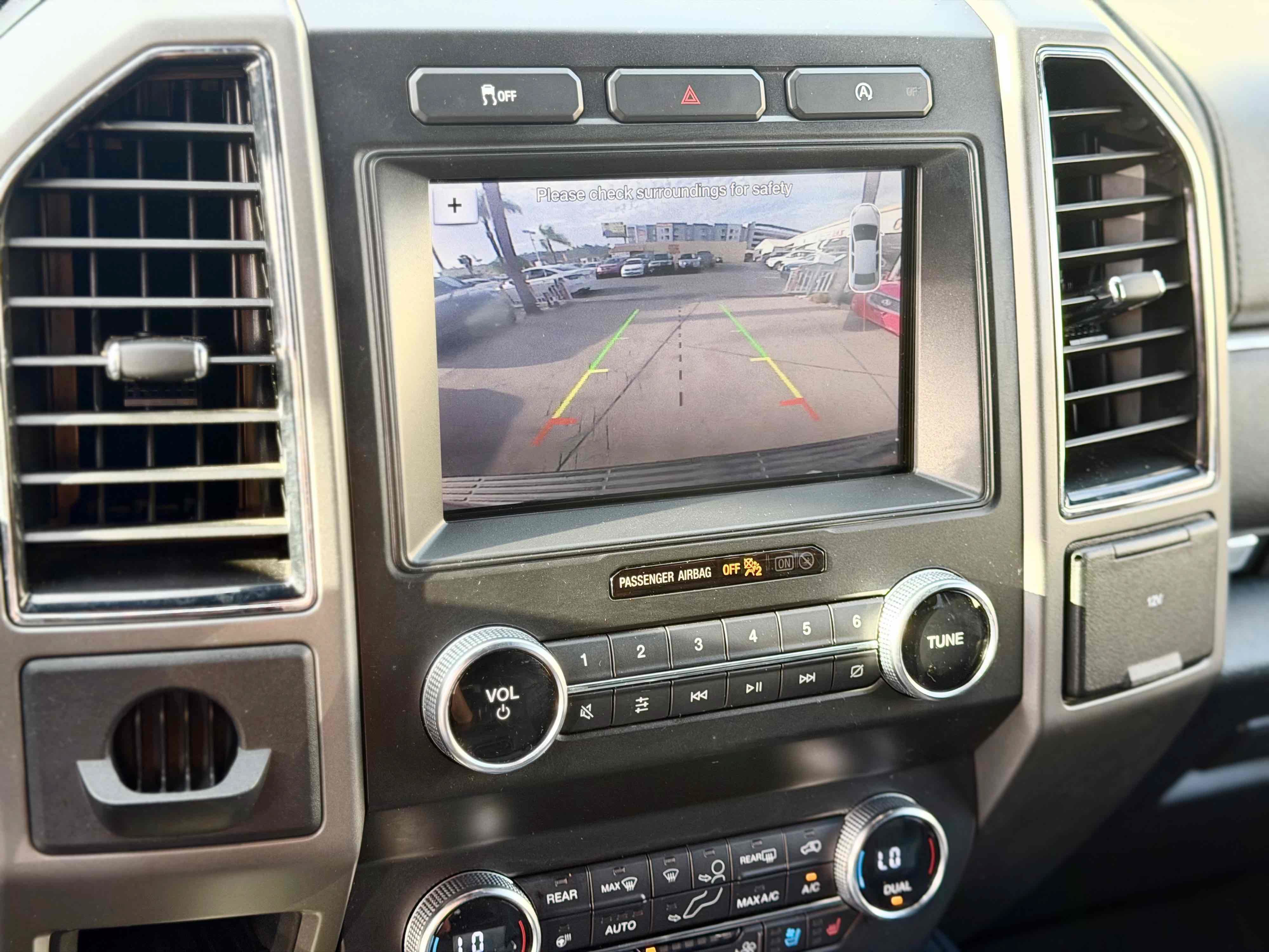 Used 2019 Ford Expedition XLT w/ Equipment Group 202A RWD image 39