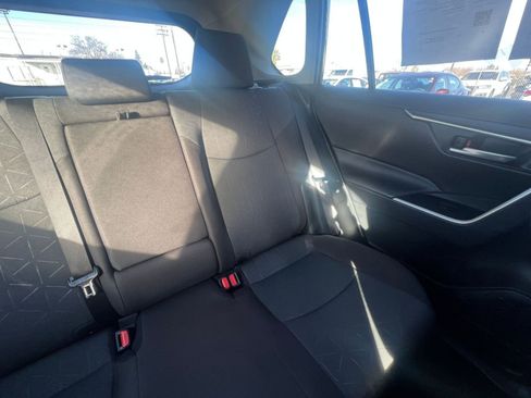 Used 2025 Toyota RAV4 XLE image 39