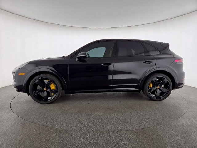 Used 2020 Porsche Cayenne Turbo AWD/4WD image 29