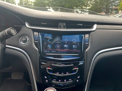 Used 2017 Cadillac XTS Luxury FWD image 12