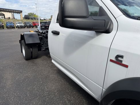 New 2025 RAM 5500 Tradesman w/ Chrome Appearance Group image 5