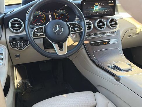 Used 2020 Mercedes-Benz GLC 300 4MATIC image 9