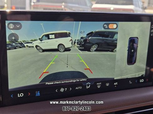 New 2026 Lincoln Aviator Reserve w/ Illumination Package AWD/4WD image 16
