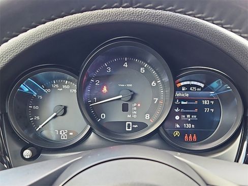 Certified 2025 Porsche Macan image 36