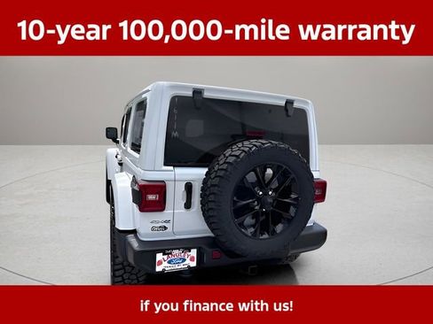 Used 2021 Jeep Wrangler Unlimited Sahara w/ Cold Weather Group AWD/4WD image 28