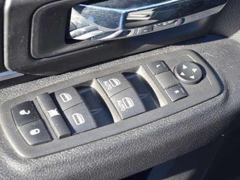 Used 2022 RAM 1500 Classic Warlock image 16