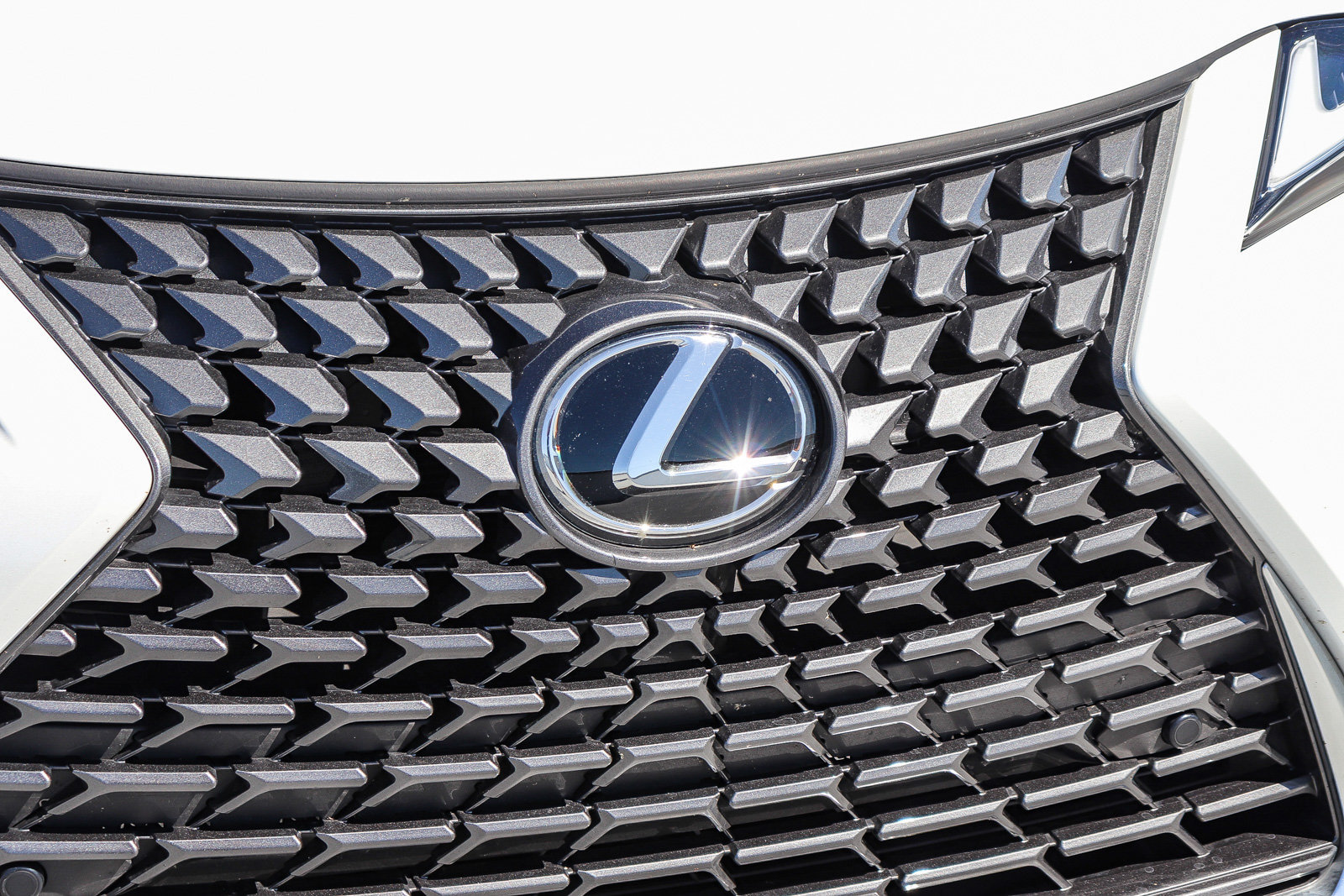 Used 2025 Lexus UX 300h FWD w/ Accessory Package (Z2) image 13