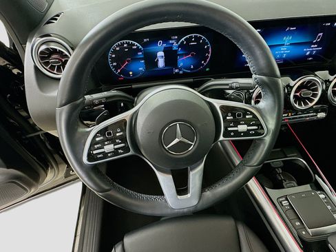 Certified 2023 Mercedes-Benz GLA 250 4MATIC image 11