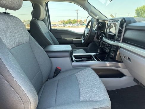 Used 2024 Ford F250 XLT w/ FX4 Off-Road Package image 16