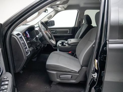 Used 2024 RAM 1500 Classic SLT AWD/4WD image 23