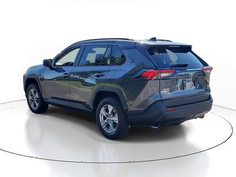 Certified 2025 Toyota RAV4 LE AWD/4WD image 5