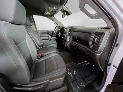 Used 2022 Chevrolet Silverado 1500 Custom AWD/4WD image 26