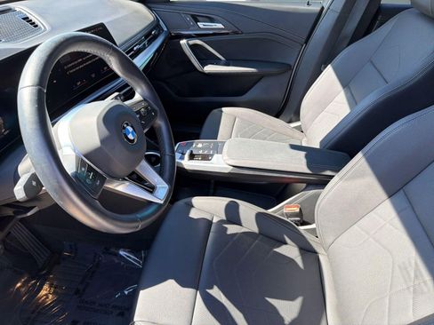Certified 2023 BMW X1 xDrive28i AWD/4WD image 4
